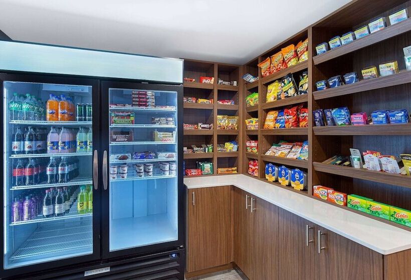 هتل La Quinta By Wyndham Nashville Airport