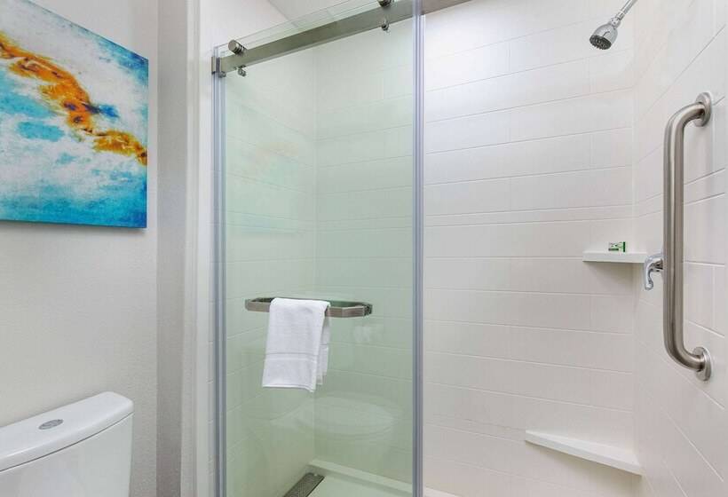 هتل La Quinta By Wyndham Nashville Airport