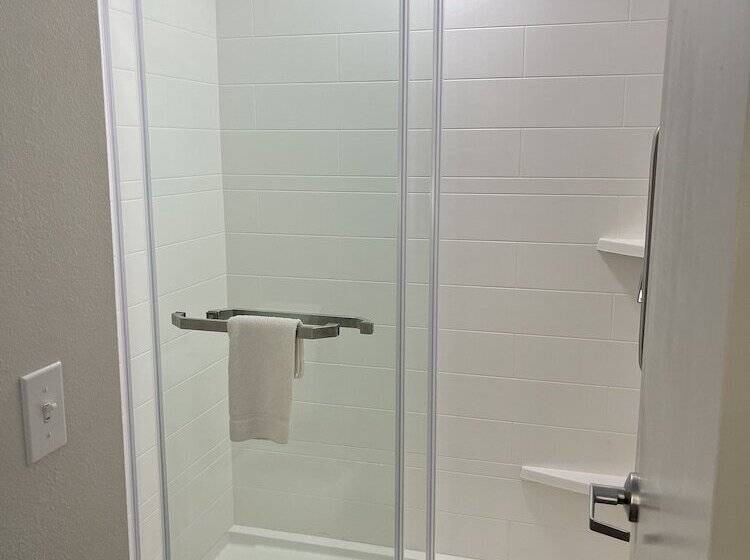 هتل La Quinta By Wyndham Nashville Airport