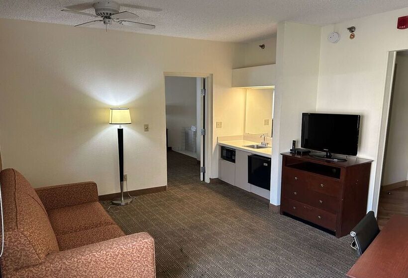 酒店 La Quinta By Wyndham Orlando South