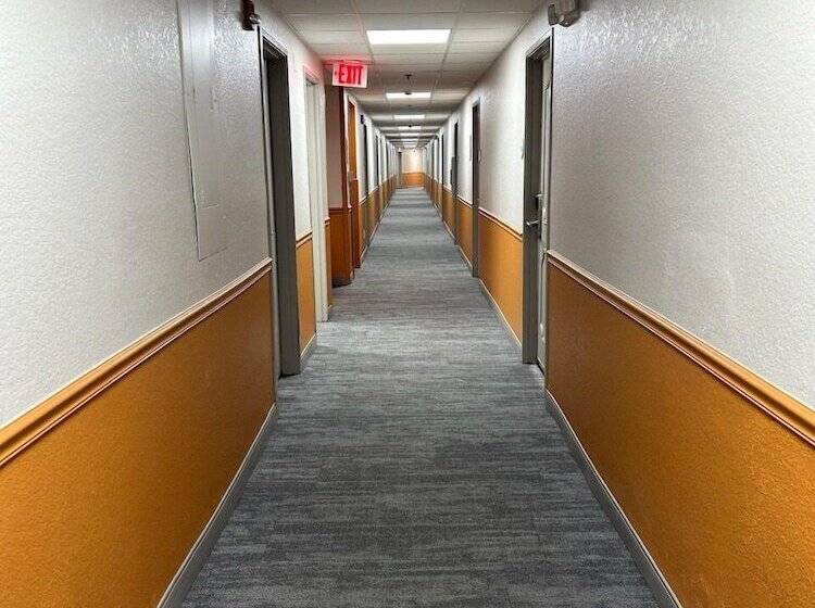 酒店 La Quinta By Wyndham Orlando South