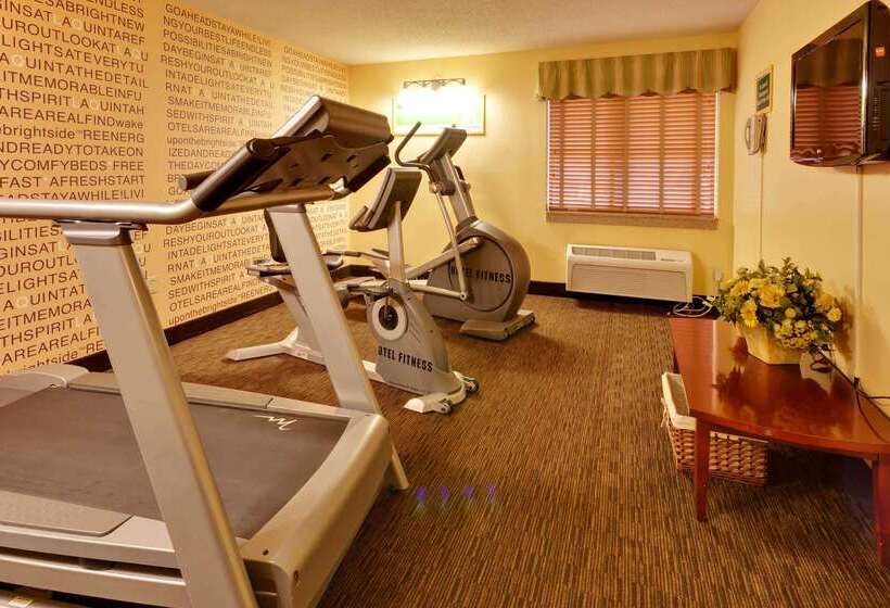 فندق La Quinta By Wyndham Plattsburgh