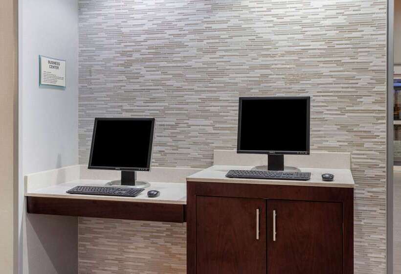 ホテル La Quinta By Wyndham Rockford