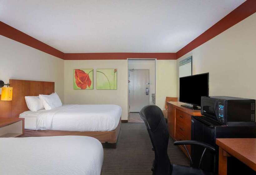 فندق La Quinta Inn & Suites By Wyndham Springdale