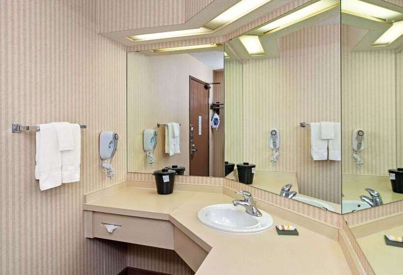 فندق La Quinta By Wyndham Stevens Point