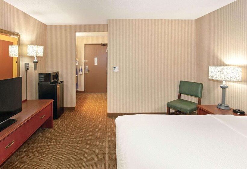 فندق La Quinta By Wyndham Stevens Point