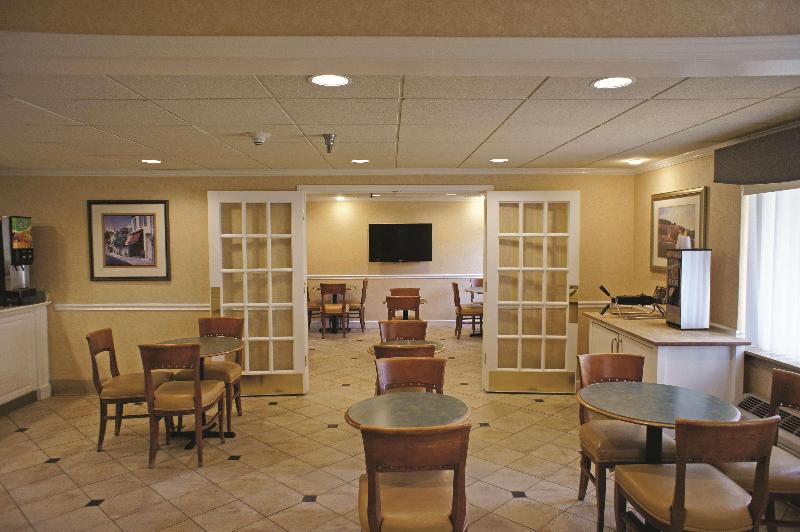בית מלון כפרי La Quinta By Wyndham Tampa Fairgrounds - Casino