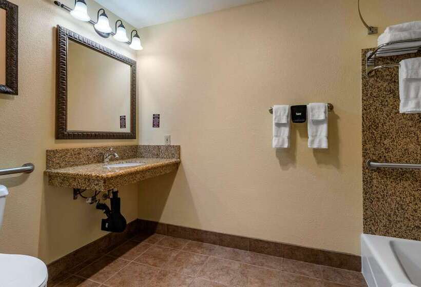 Lloyd Hotel Astoria Bayfront, Ascend Hotel Collection