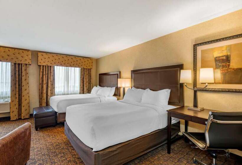 Lloyd Hotel Astoria Bayfront, Ascend Hotel Collection