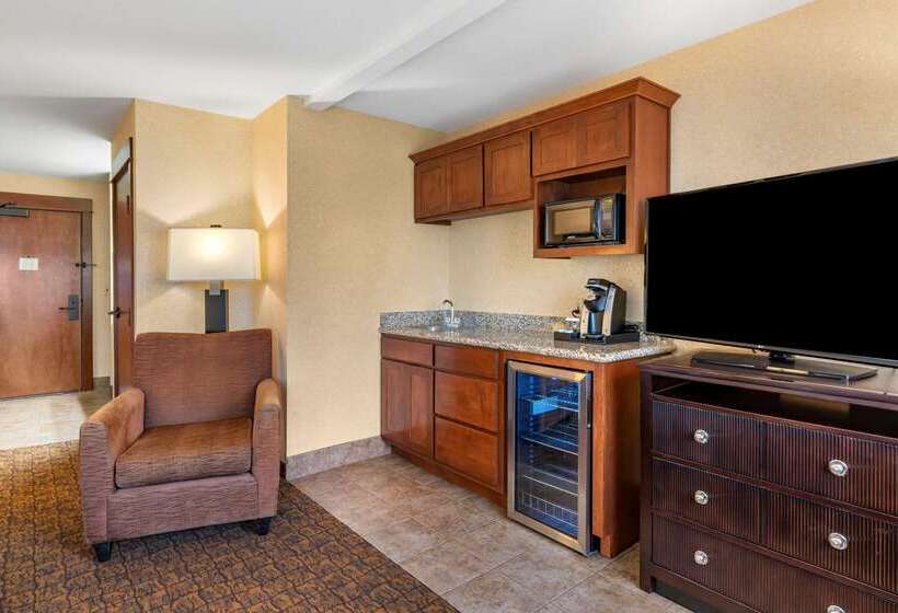 Lloyd Hotel Astoria Bayfront, Ascend Hotel Collection