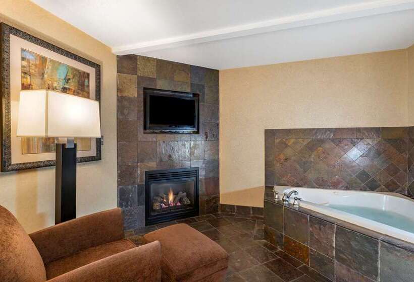 Lloyd Hotel Astoria Bayfront, Ascend Hotel Collection