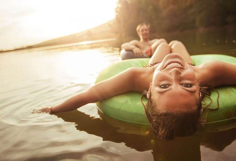 Magnuson Hotel Country Inn