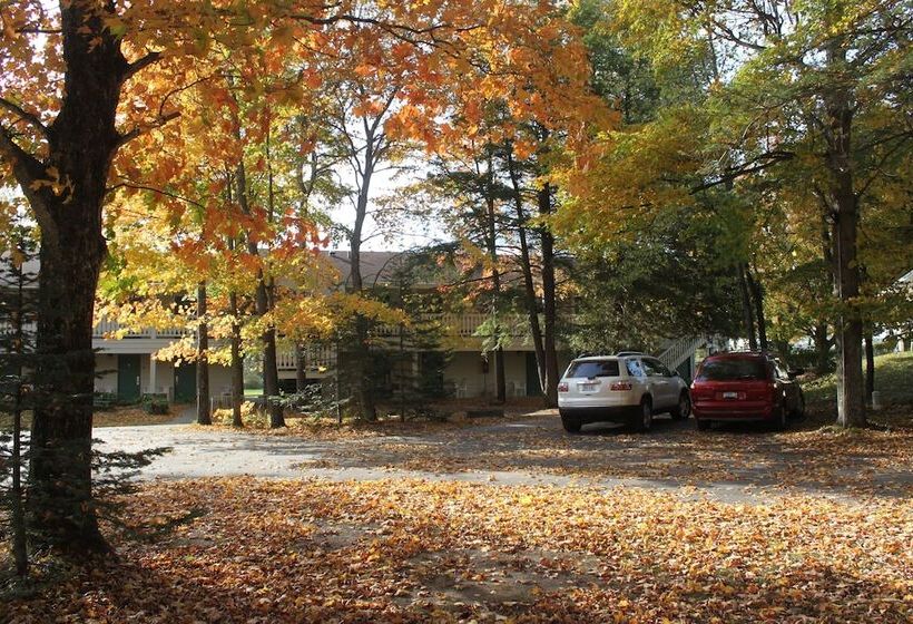 فندق Parkwood Lodge