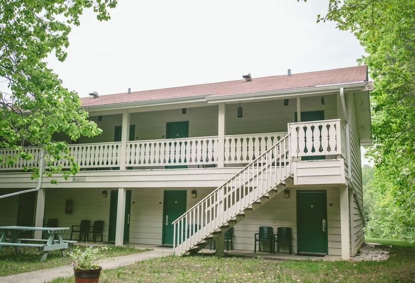 فندق Parkwood Lodge