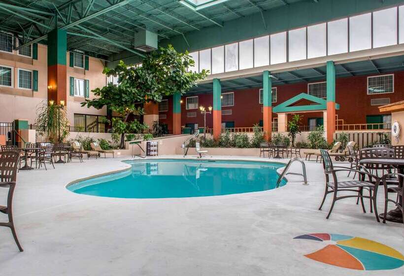 Quality Hotel Conference Center Cincinnati Blue Ash