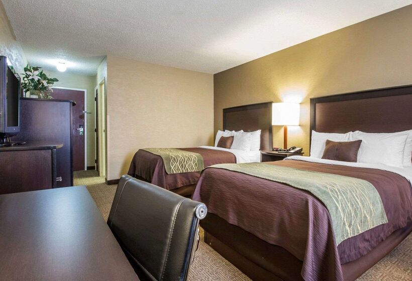 בית מלון כפרי Quality Inn