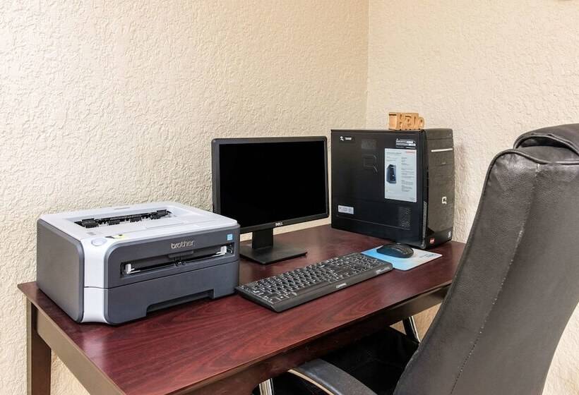 فندق Quality Inn