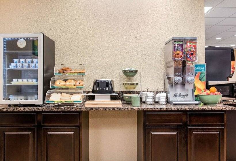 فندق Quality Inn