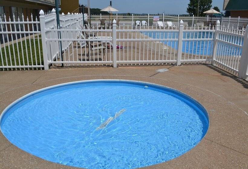 فندق Quality Inn