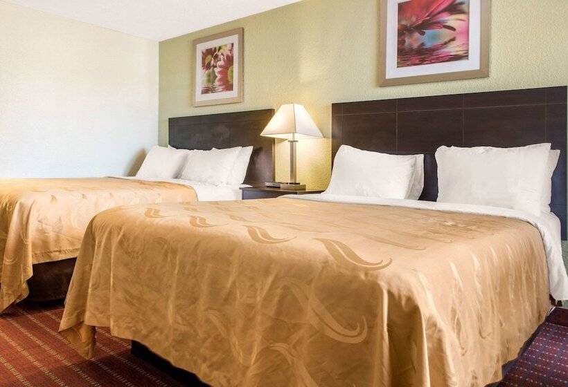 فندق Quality Inn