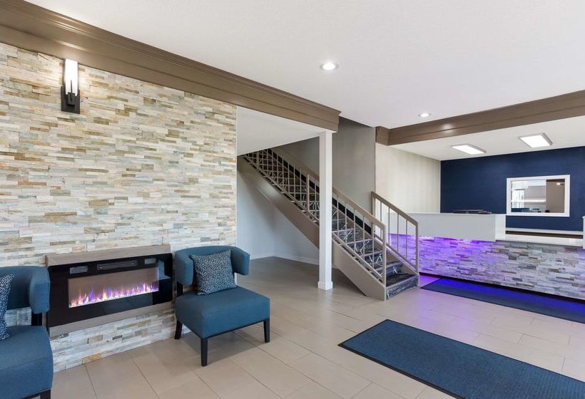 هتل Quality Inn South Bend Near Notre Dame