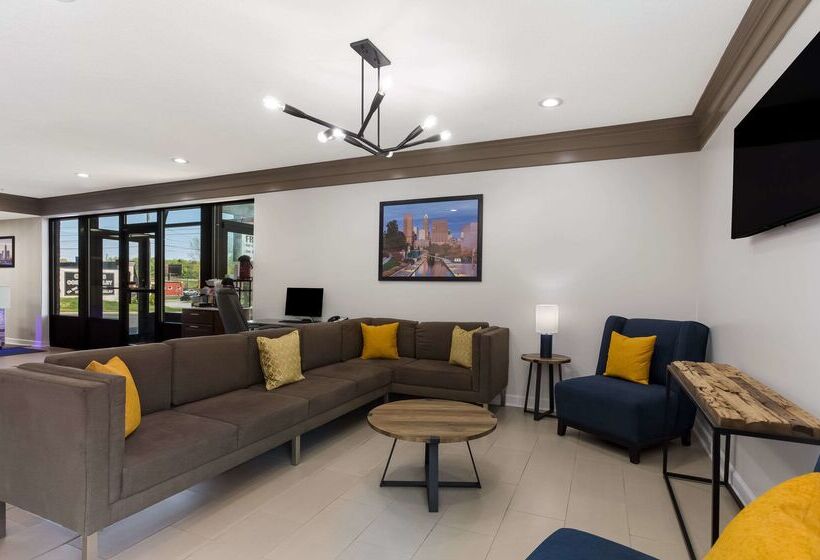 هتل Quality Inn South Bend Near Notre Dame