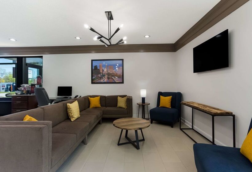 هتل Quality Inn South Bend Near Notre Dame