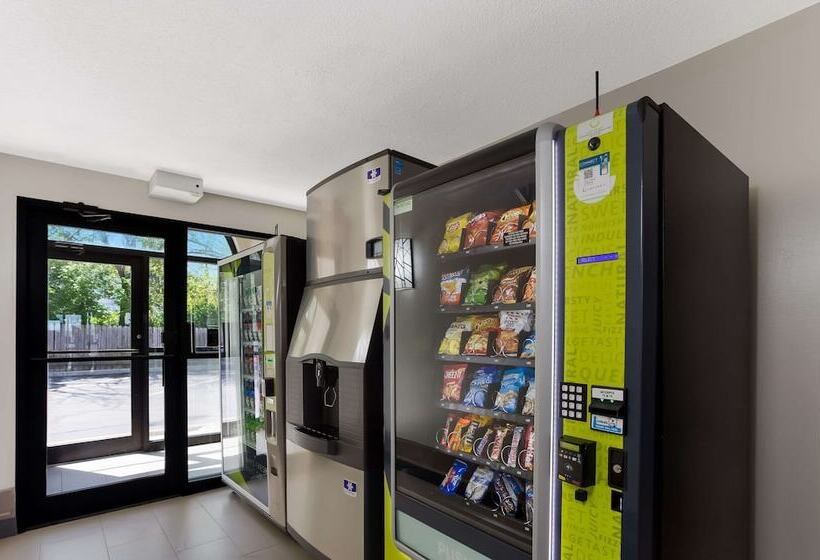 هتل Quality Inn South Bend Near Notre Dame