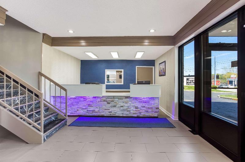 هتل Quality Inn South Bend Near Notre Dame