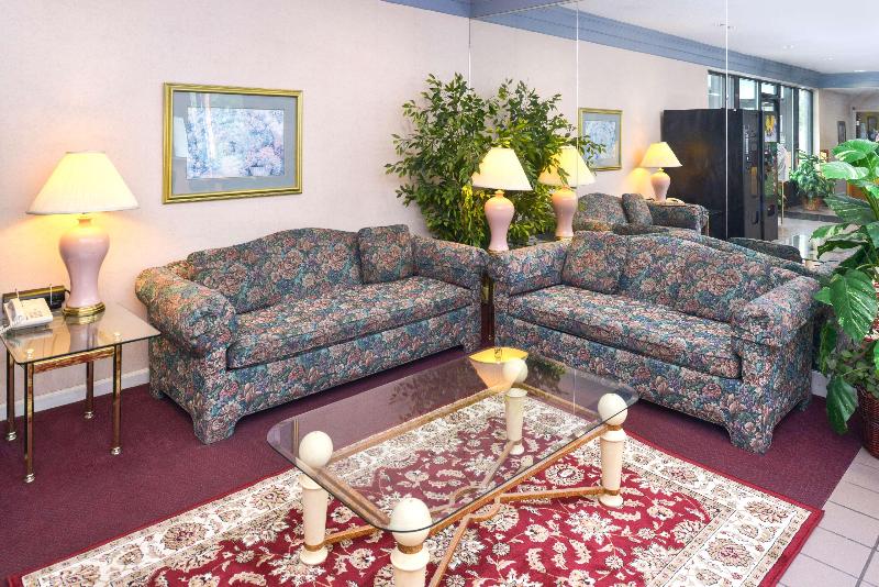 هتل Quality Inn South Bend Near Notre Dame