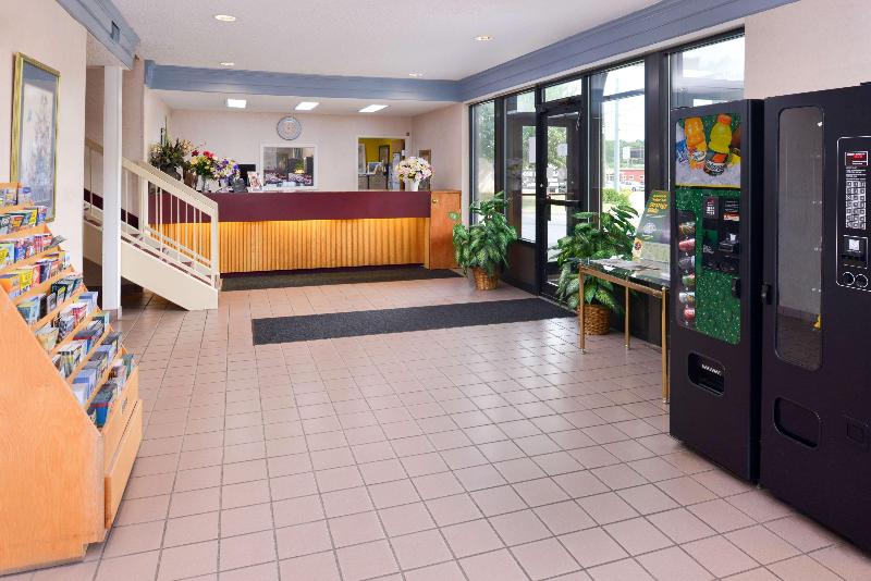 هتل Quality Inn South Bend Near Notre Dame