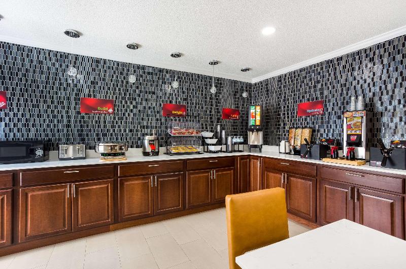 هتل Quality Inn South Bend Near Notre Dame