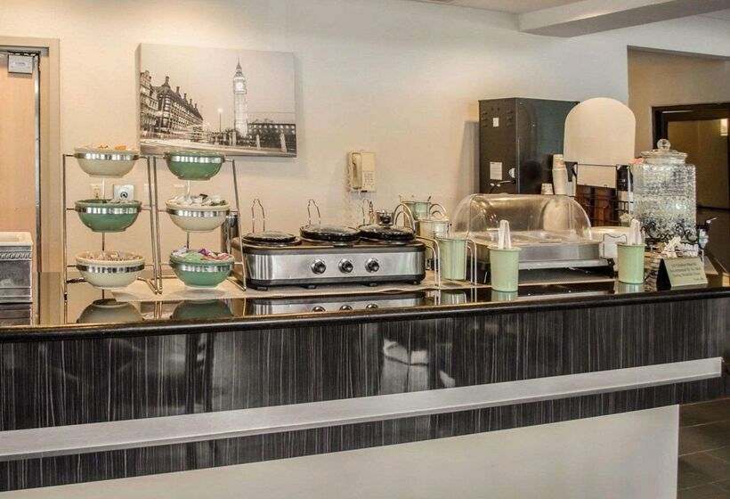 酒店 Quality Inn & Suites At Airport Blvd I65