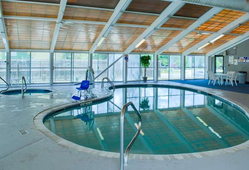 酒店 Quality Inn & Suites At Airport Blvd I65