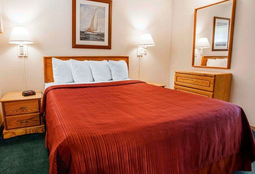 فندق Quality Inn & Suites Bremerton Near Naval Shipyard
