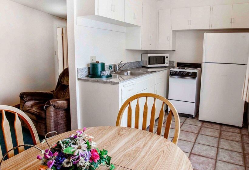 فندق Quality Inn & Suites Bremerton Near Naval Shipyard