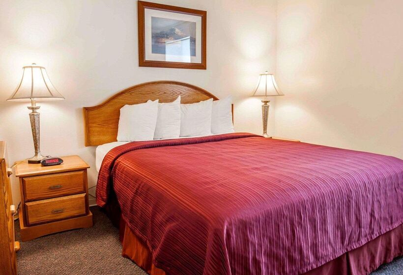 فندق Quality Inn & Suites Bremerton Near Naval Shipyard