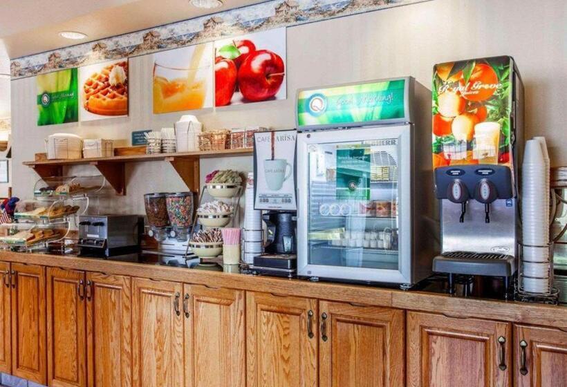 فندق Quality Inn & Suites Bremerton Near Naval Shipyard