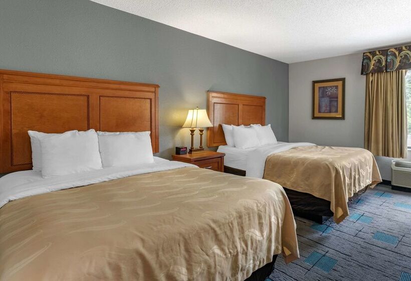 هتل Quality Inn & Suites