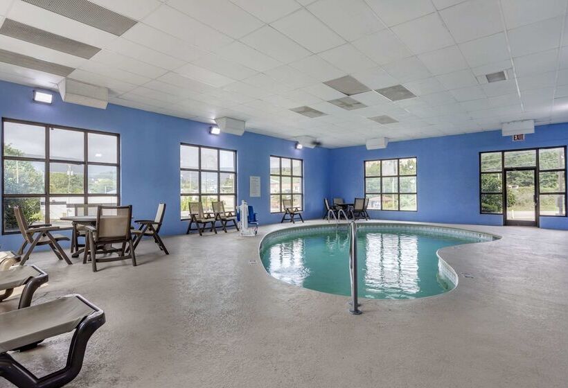 هتل Quality Inn & Suites