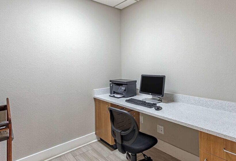 هتل Quality Inn & Suites