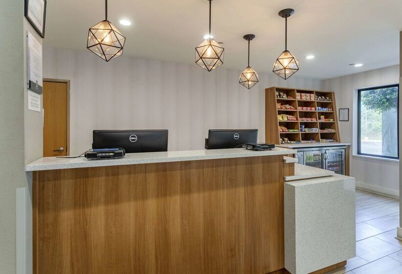 هتل Quality Inn & Suites