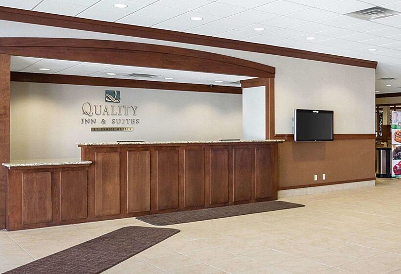 فندق Baymont By Wyndham Jamestown Conference Center & Water Park