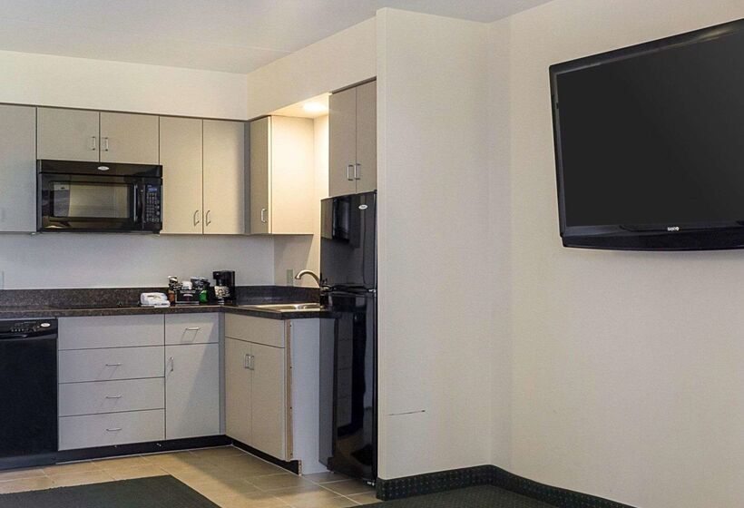 فندق Baymont By Wyndham Jamestown Conference Center & Water Park