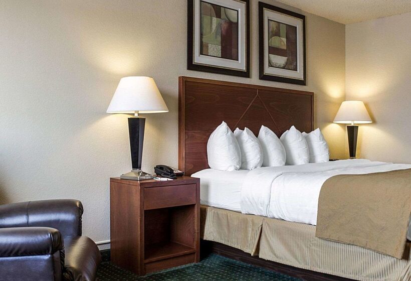 فندق Baymont By Wyndham Jamestown Conference Center & Water Park