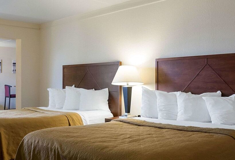 فندق Baymont By Wyndham Jamestown Conference Center & Water Park