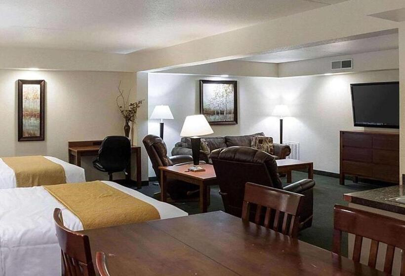 فندق Baymont By Wyndham Jamestown Conference Center & Water Park