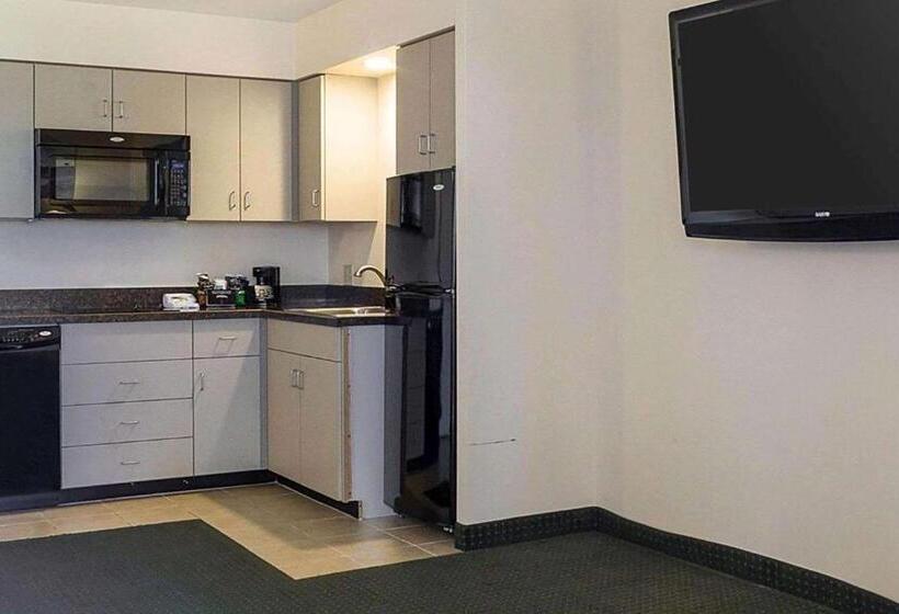 فندق Baymont By Wyndham Jamestown Conference Center & Water Park