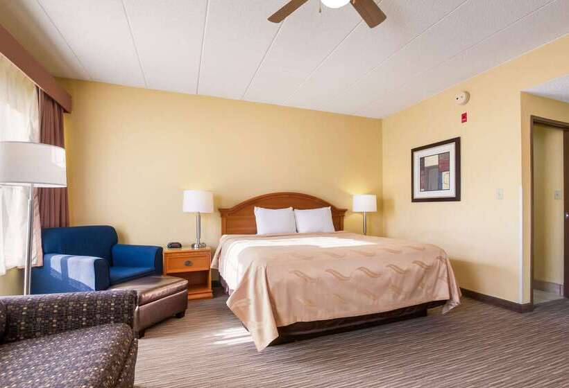 هتل Quality Inn & Suites Cvg Airport