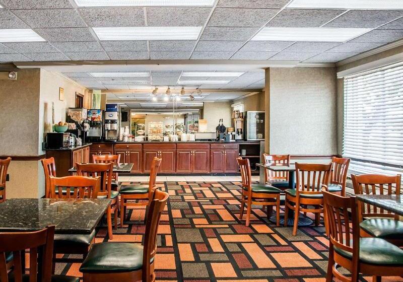 ホテル Quality Inn & Suites Cvg Airport